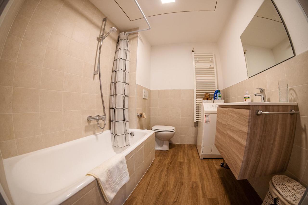 Flow Apartments Winkel Studio Merano Kültér fotó